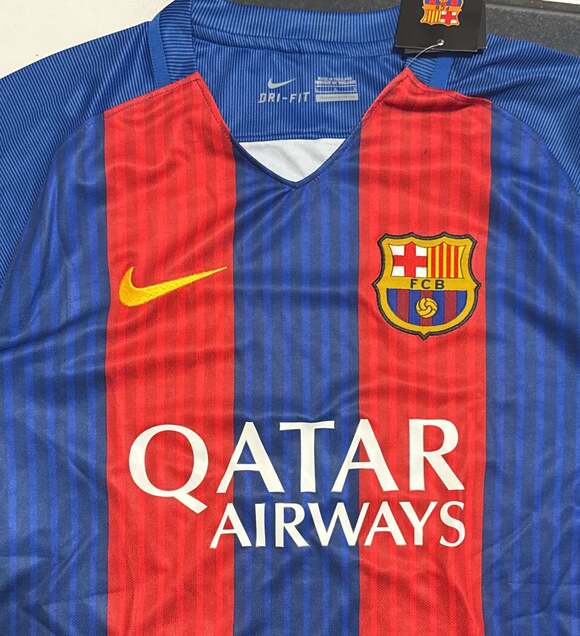 Nike FC Barcelona 2016-17 Home Jersey - Picture 4 of 8
